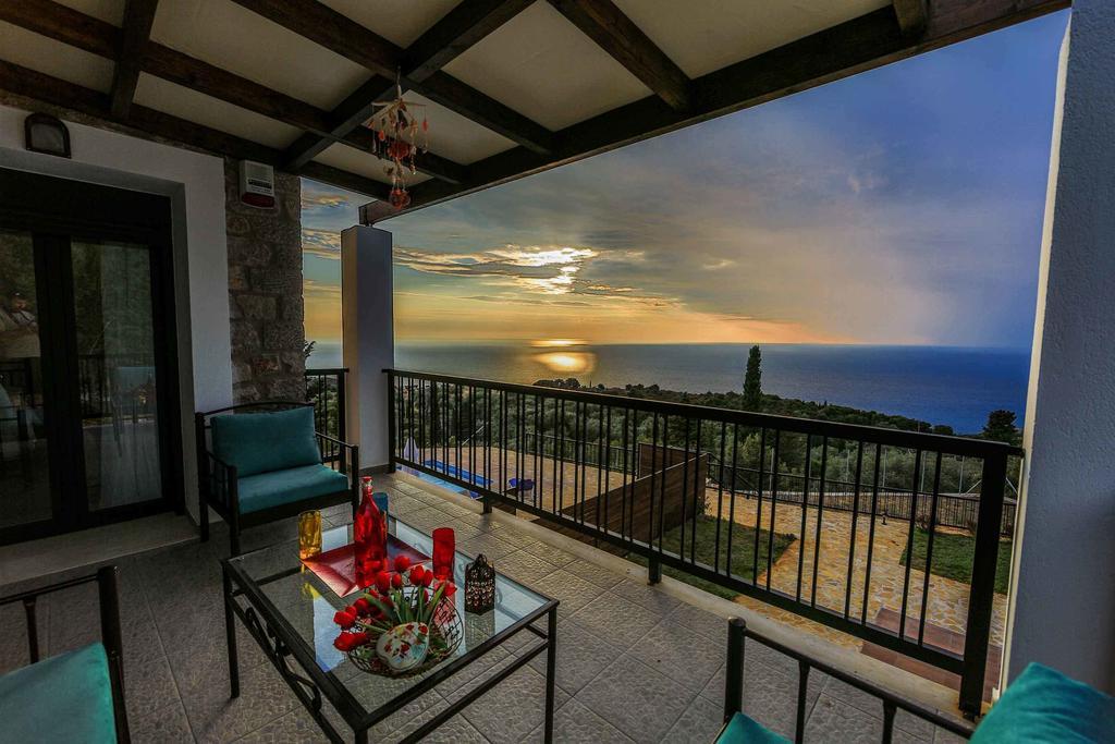 Villa Vera Áyios Nikítas Oda fotoğraf